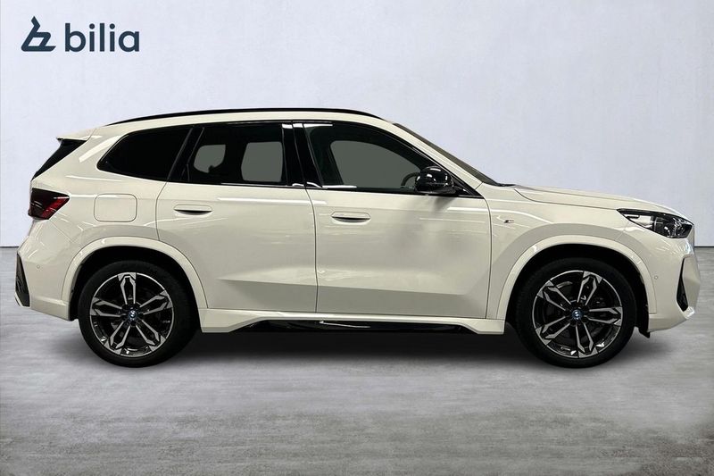 BMW iX1 bild 15