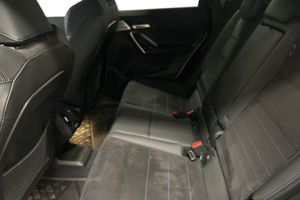 BMW iX1 bild 11