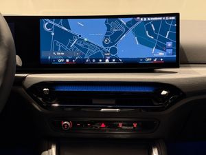 BMW i4 bild 18