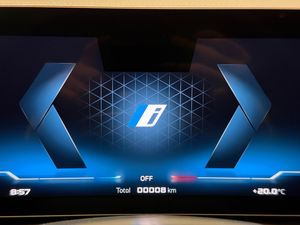 BMW i4 bild 16