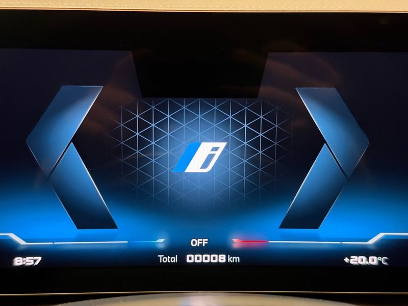 BMW i4 bild 16