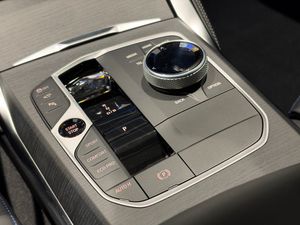 BMW i4 bild 19