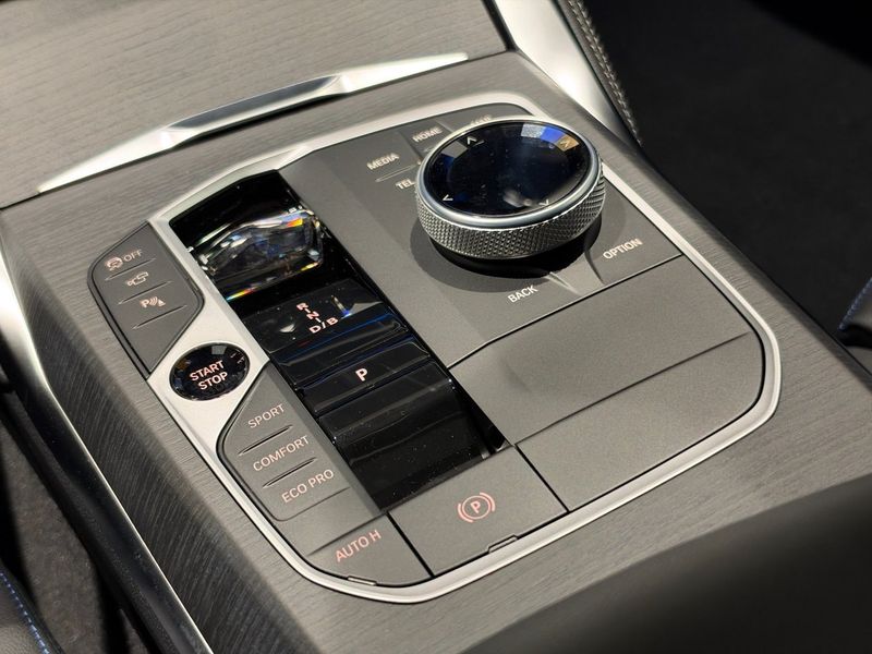 BMW i4 bild 19
