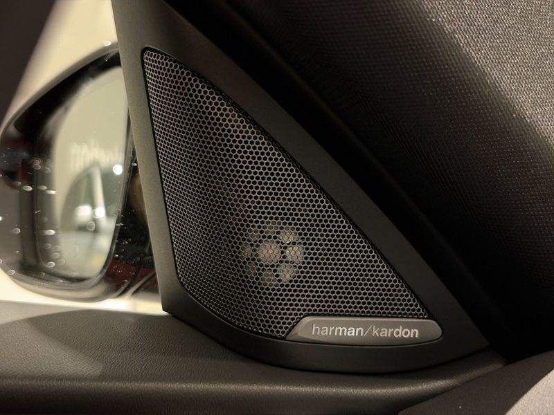 BMW i4 bild 12