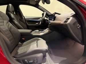 BMW i4 bild 8