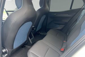 Volvo EX30 bild 8