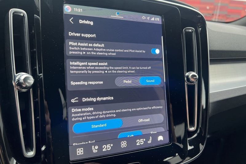 Volvo XC40 bild 25