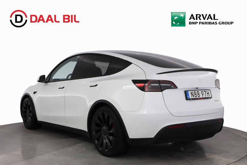 Tesla Model Y bild 8