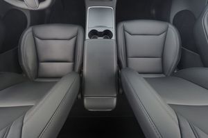 Tesla Model Y bild 14