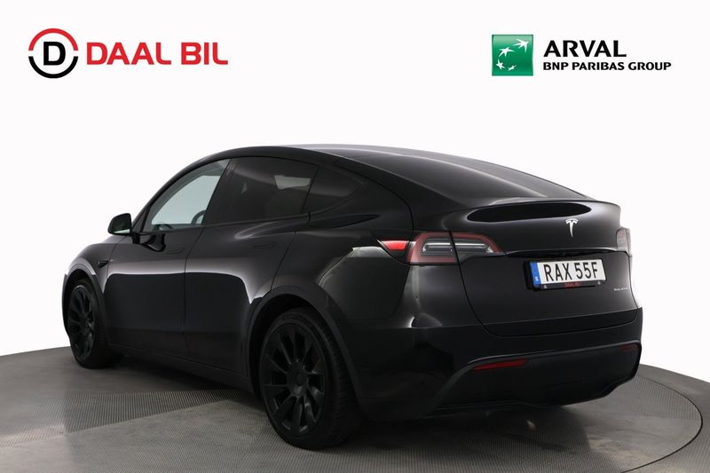 Tesla Model Y bild 8