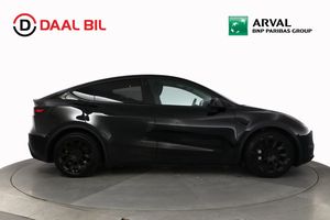 Tesla Model Y bild 5