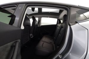 Tesla Model Y bild 12