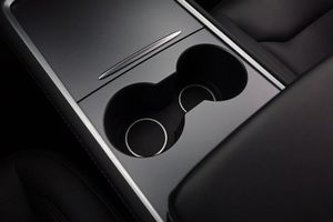 Tesla Model Y bild 23