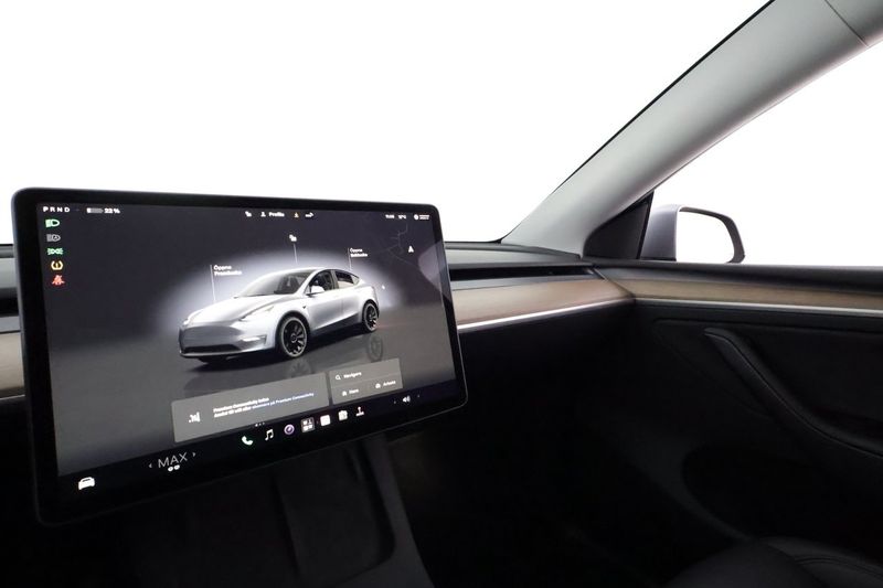 Tesla Model Y bild 22