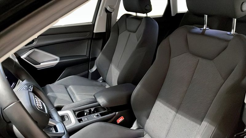 Audi Q3 bild 8
