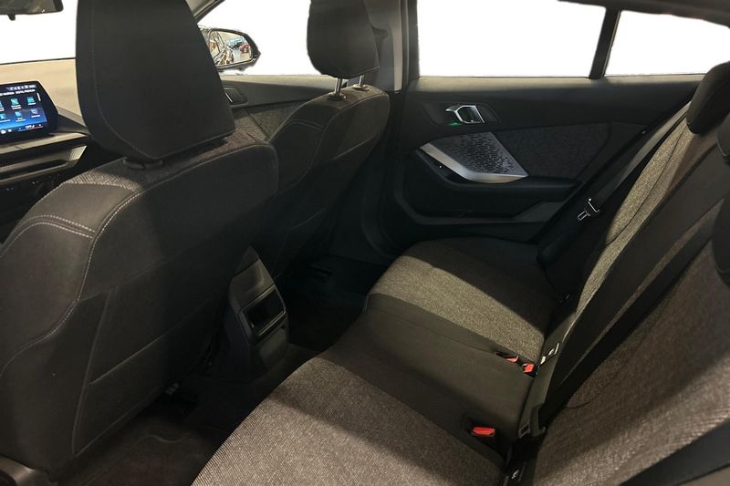 BMW 120 bild 14
