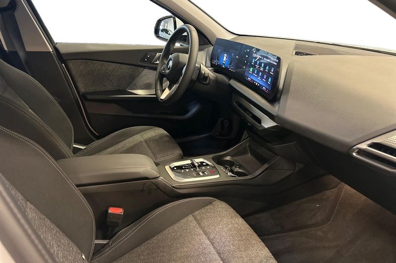 BMW 120 bild 9
