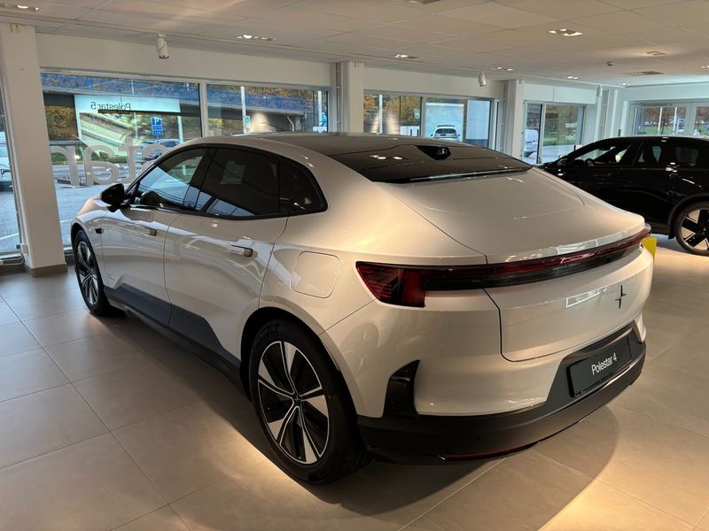 Polestar 4 bild 2