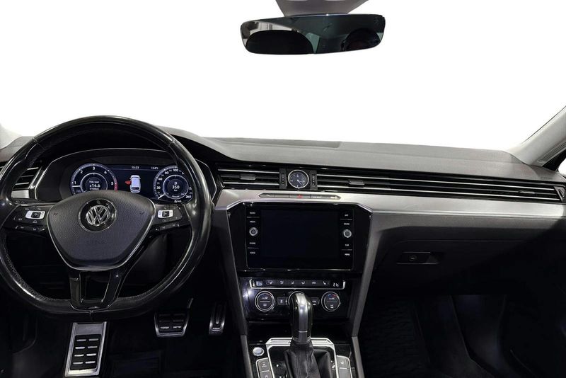 Volkswagen Passat bild 6