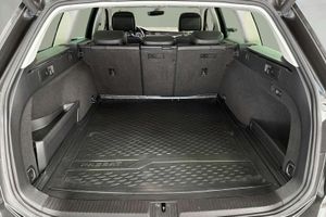 Volkswagen Passat bild 9