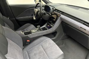 Lexus LBX bild 7