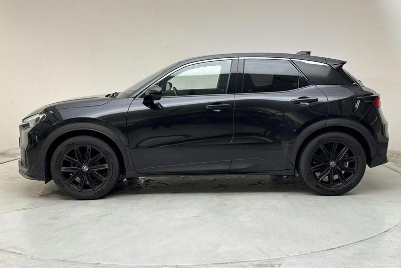 Lexus LBX bild 2
