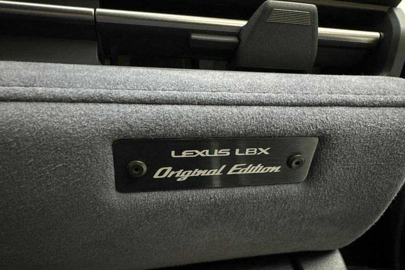 Lexus LBX bild 12