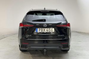 Lexus NX bild 5
