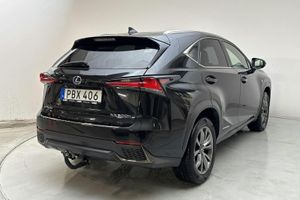 Lexus NX bild 3