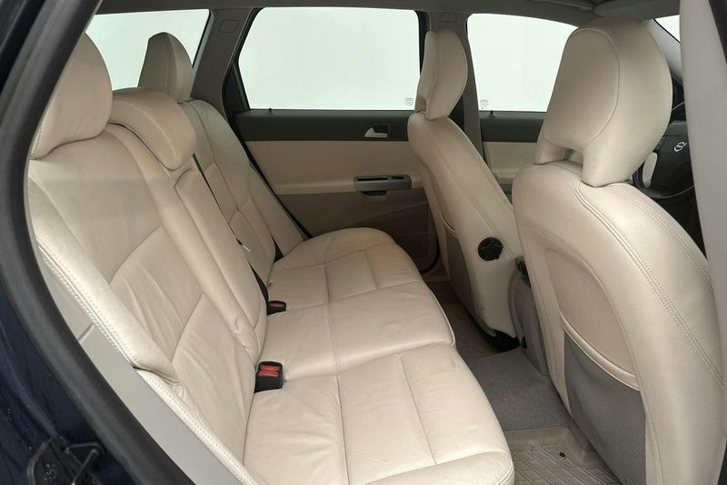 Volvo V50 bild 8