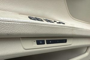 BMW 730 bild 14