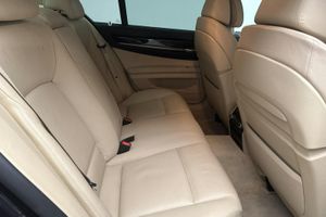 BMW 730 bild 8