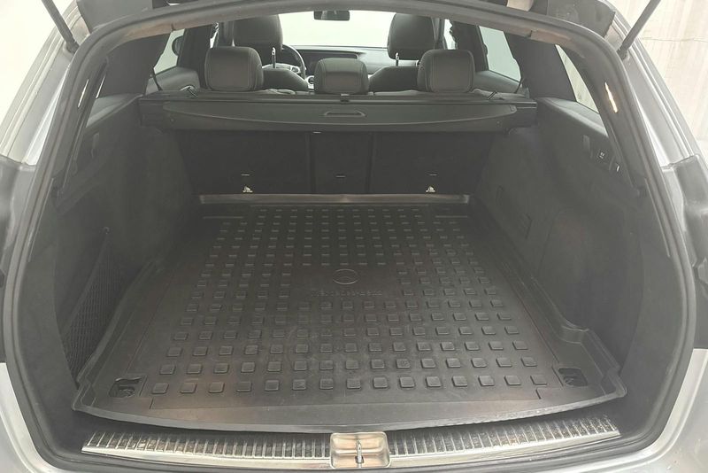 Mercedes E220 bild 9