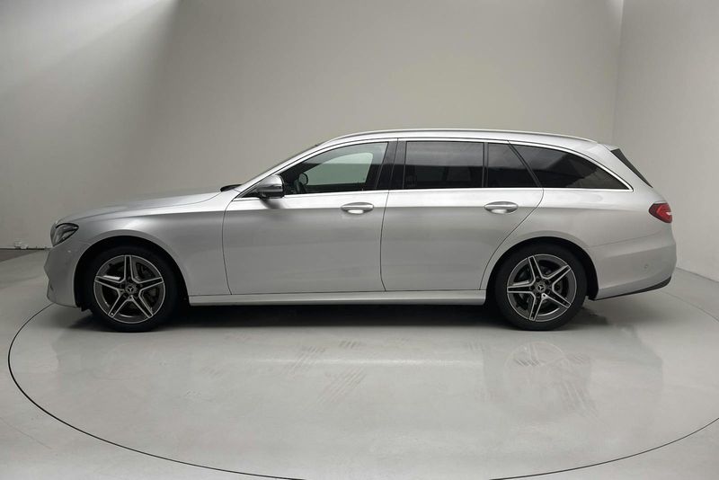 Mercedes E220 bild 2