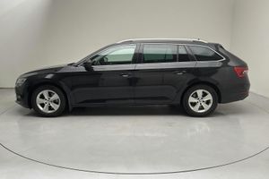 Skoda Superb bild 2