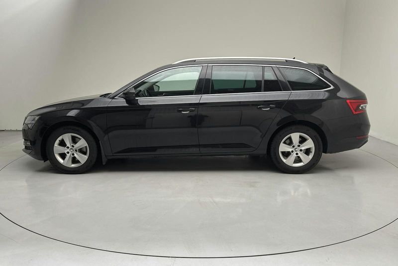 Skoda Superb bild 2
