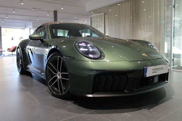 Porsche 992 911 Targa 4 GTS Targa 4 GTS 4 GTS - 2025