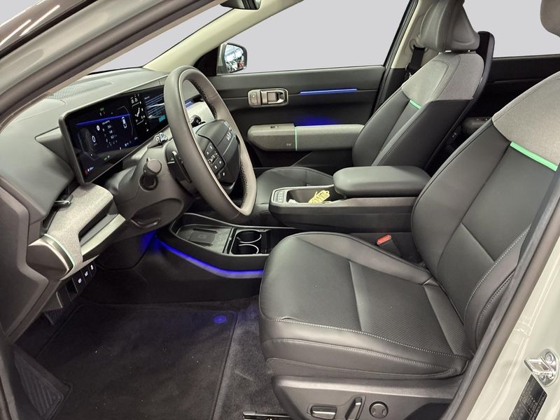 Kia EV4 bild 8