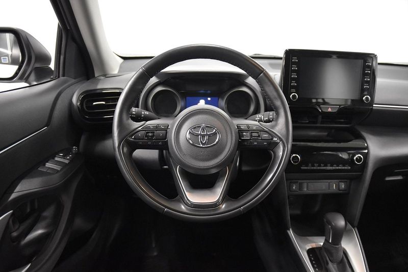 Toyota Yaris Cross bild 2
