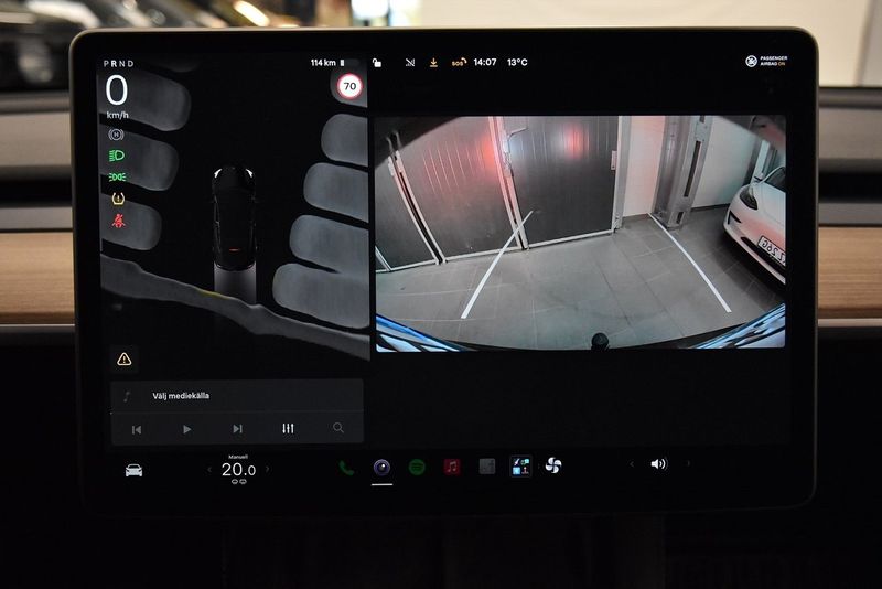 Tesla Model Y bild 17