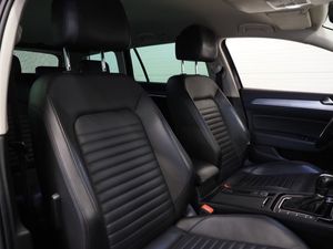 Volkswagen Passat bild 10
