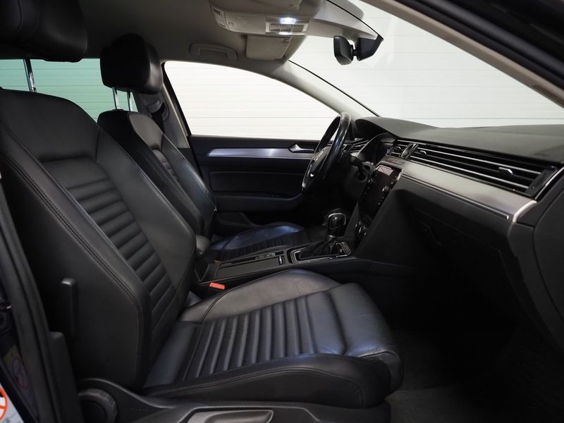 Volkswagen Passat bild 11