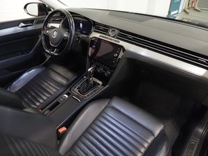 Volkswagen Passat bild 12