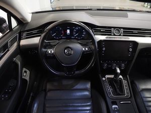 Volkswagen Passat bild 14