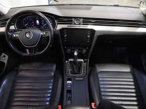 Volkswagen Passat bild 13
