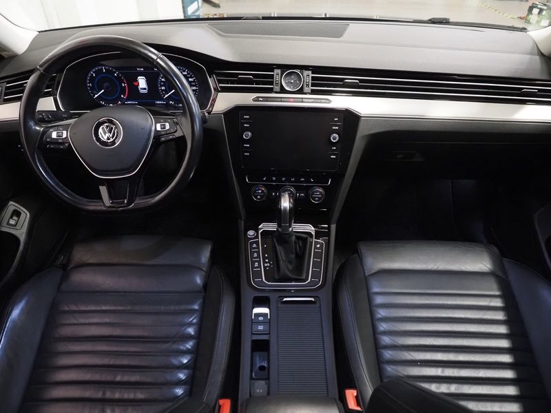 Volkswagen Passat bild 13