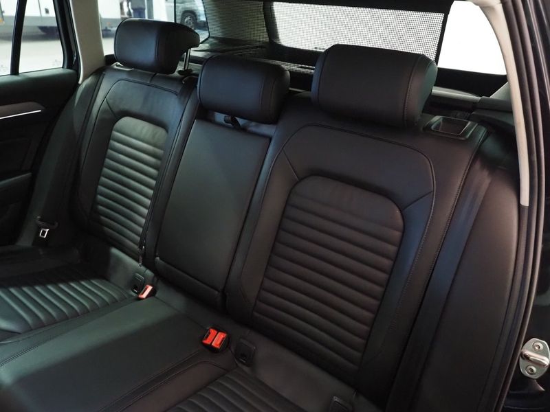 Volkswagen Passat bild 17
