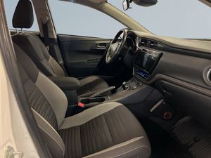 Toyota Auris bild 10
