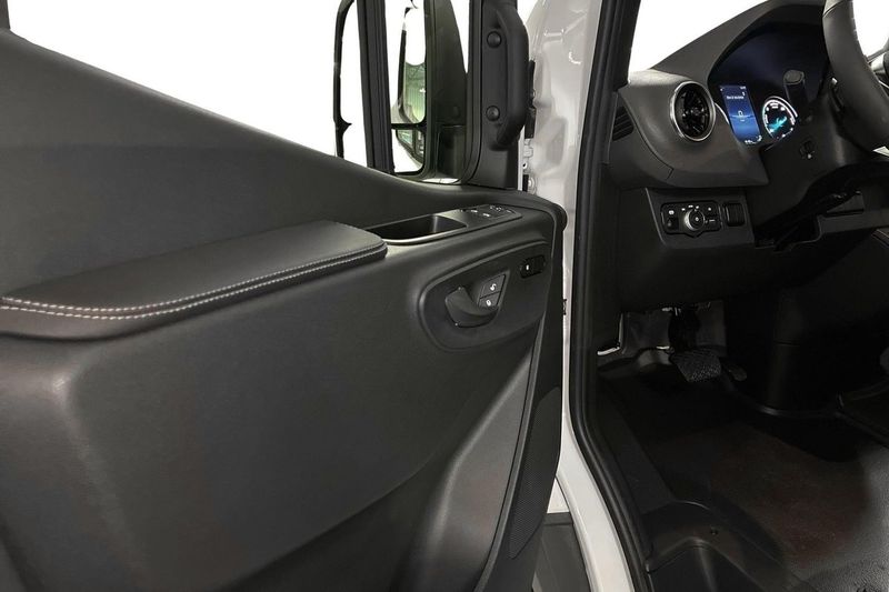 Mercedes Sprinter bild 18