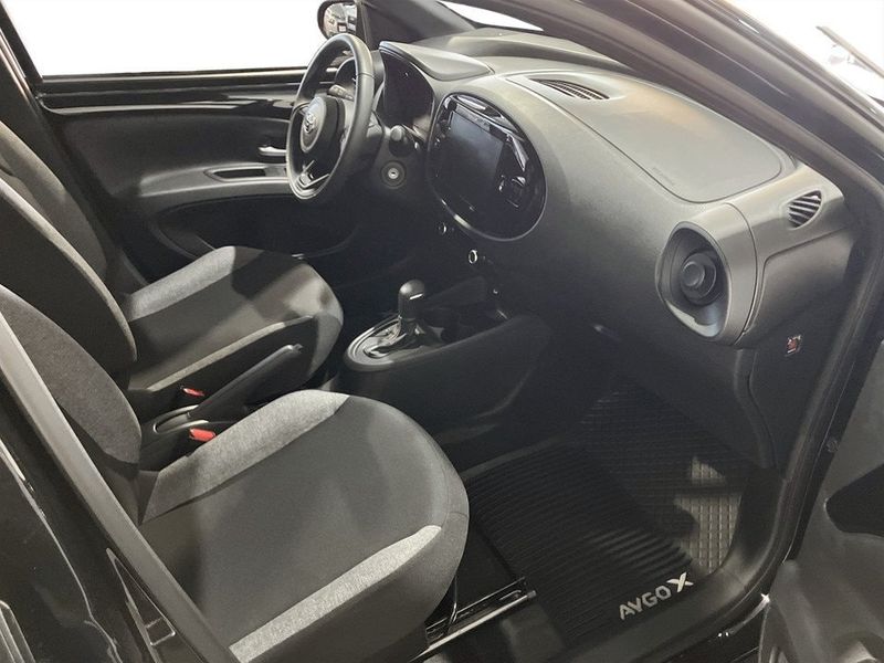 Toyota Aygo X bild 11